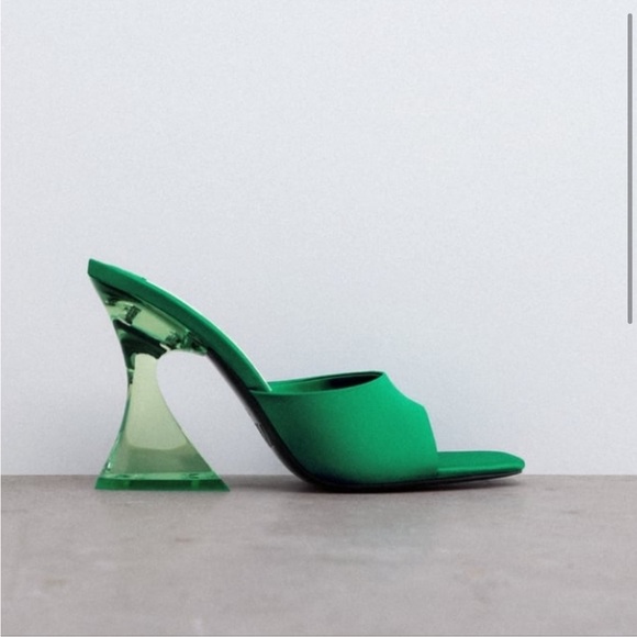 NWT Zara Kelly Green Methacrylate Clear Heel Sandals Heeled Mules - Picture 4 of 5